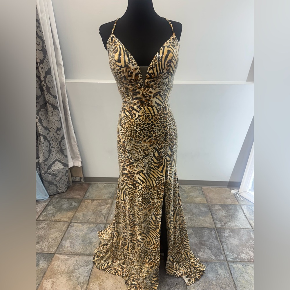 Mori Lee Tiger Print Dress 
Prom, Gala, Red carpet dress
style 46056